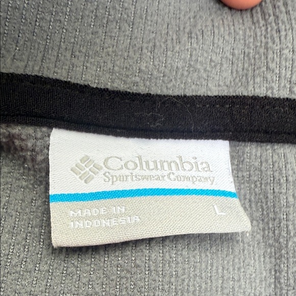 Columbia Women's Charcoal Hooded Jacket - Picture 8 of 12